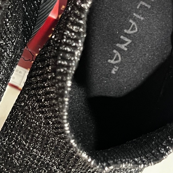 Liliana Geezy 6 Black & White Ladies Boots with Sock-like Design and Rubber Sole - Picture 7 of 10